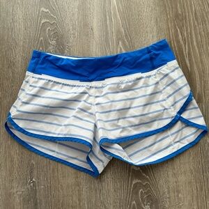 Lululemon shorts size 6